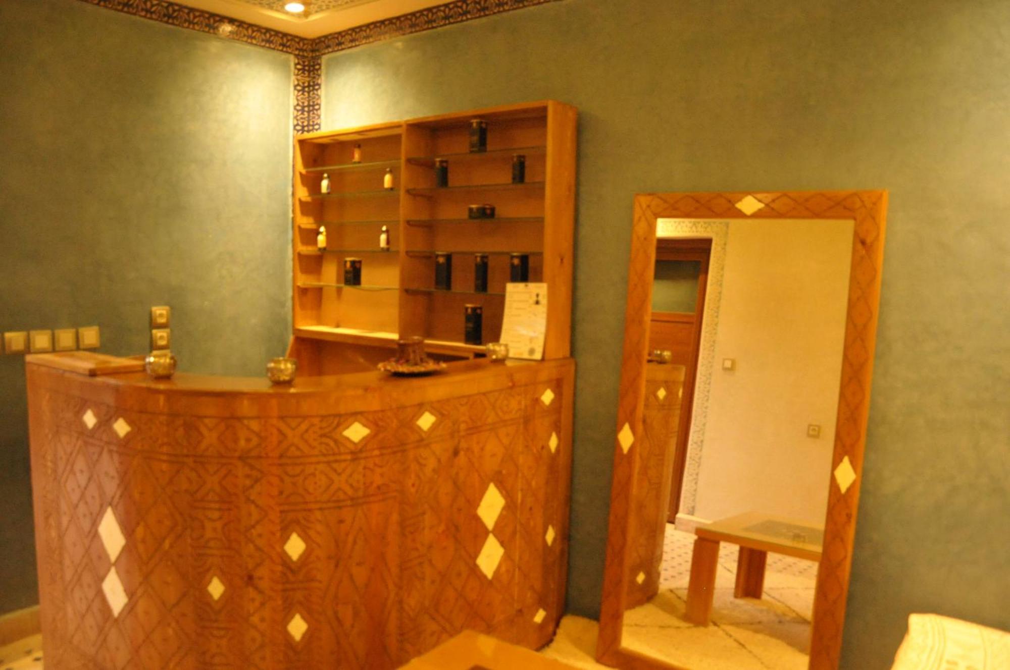 Oz Palace Ouarzazate & Spa Tajda Buitenkant foto